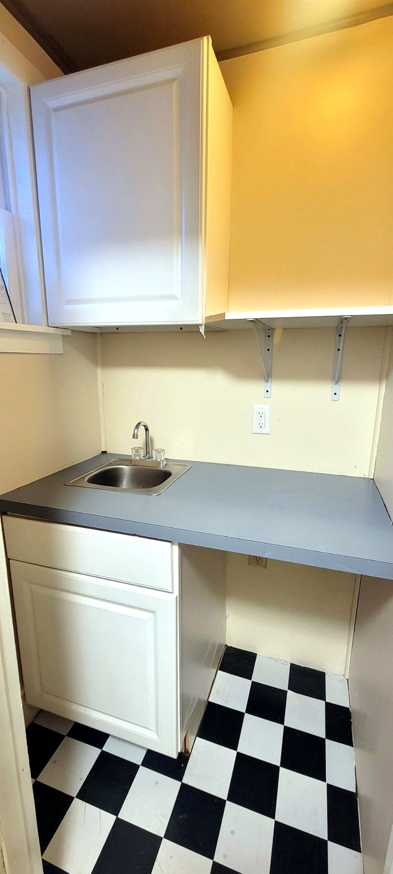 Small kitchenette